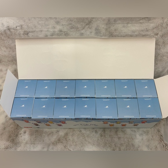 Labubu T pin for love plush pendant new drop August 28th V4 - Picture 7 of 8